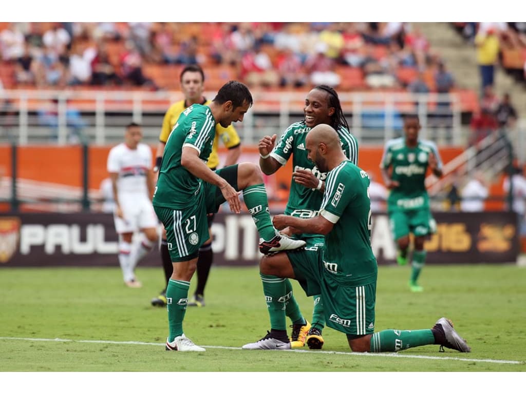 Robinho Faz Novo Gola O E Palmeiras Vence O Choque Rei No Pacaembu