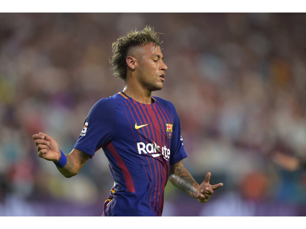 Jornal Crava Quando Neymar Chega Em Paris Para Fechar O PSG Lance