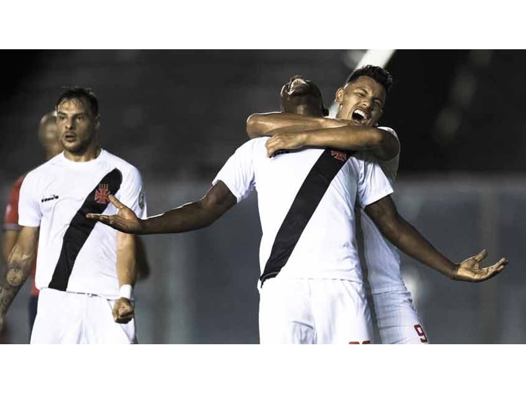 Atua Es Coletivo Brilha Em Goleada Do Vasco Na Libertadores Lance