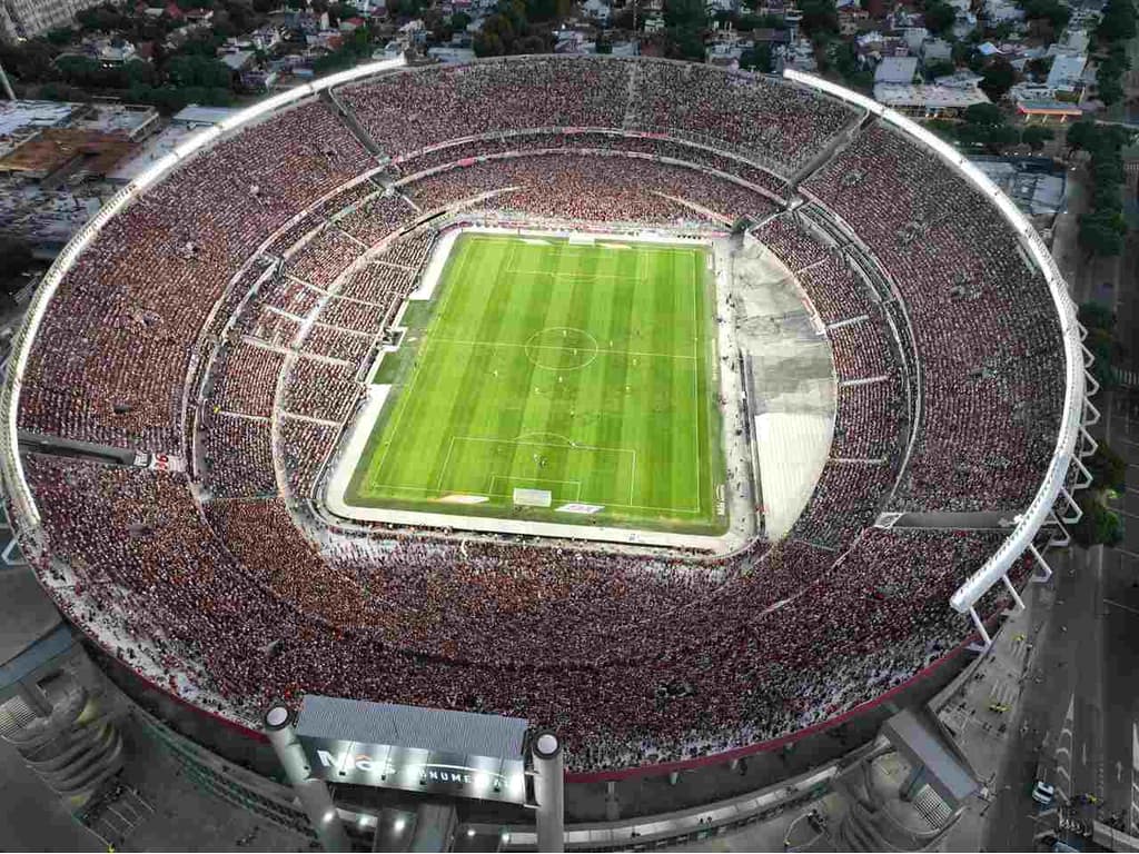 Monumental De Nu Ez Est Dio Do River Plate Ganha Restaurante