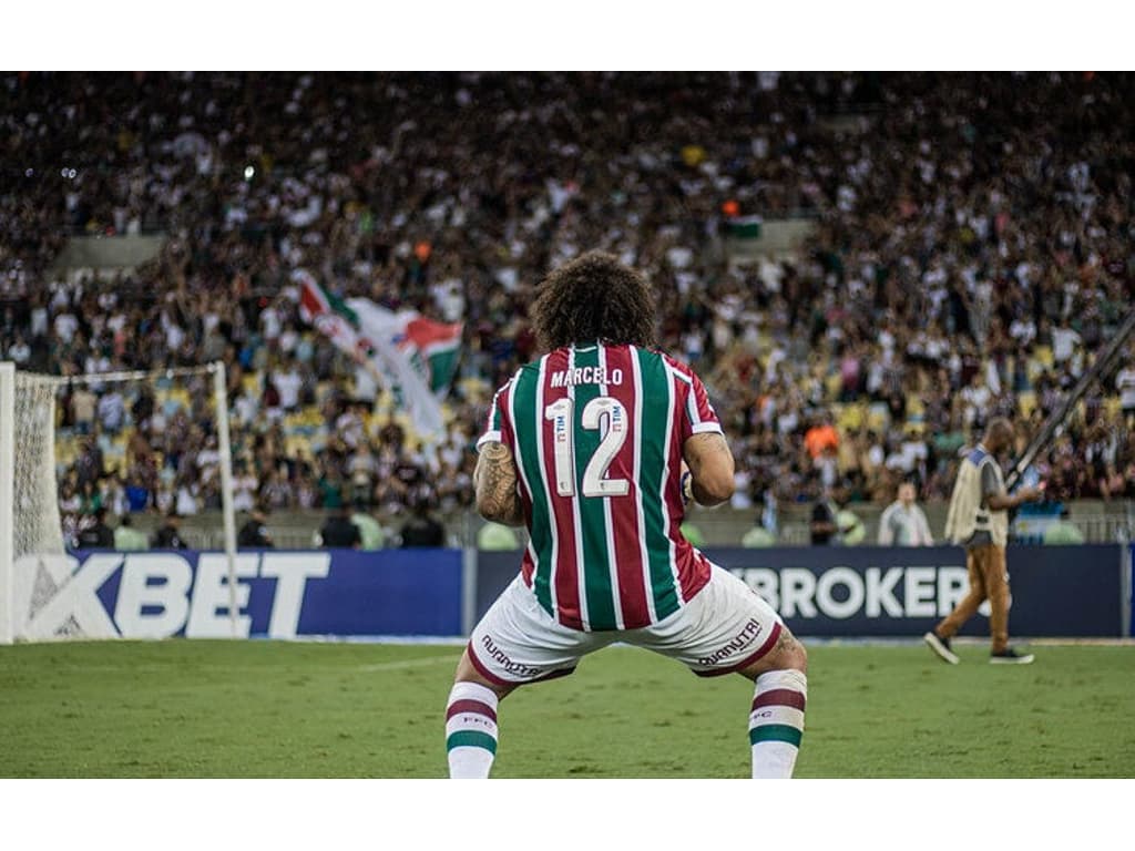 Página oficial da Champions League posta fotos de Marcelo no Fluminense