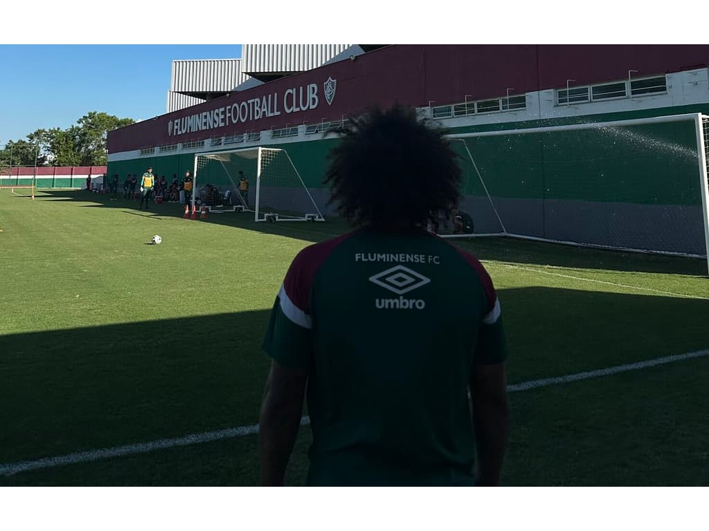 Marcelo Mostra Categoria Em Dominada Em Treino Do Fluminense Lance