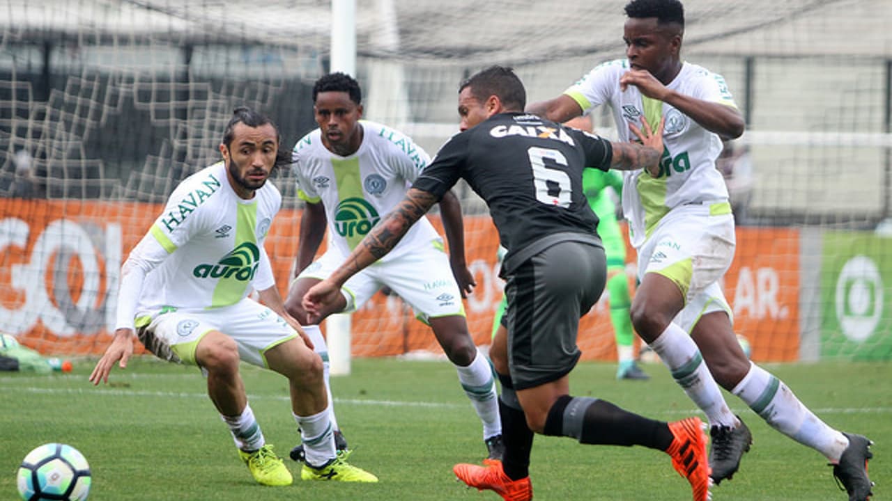 Chapecoense x Vasco prováveis times desfalques onde ver e palpites