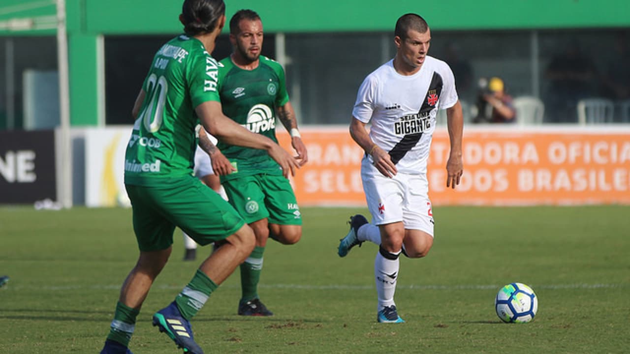 Vasco x Chapecoense prováveis times desfalques onde ver e palpites