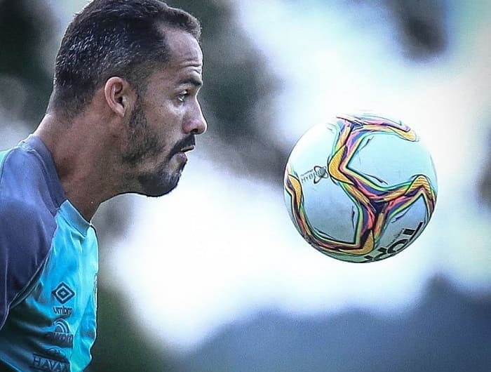 Anselmo Ramón crê em Chape voando baixo na retomada do futebol Lance