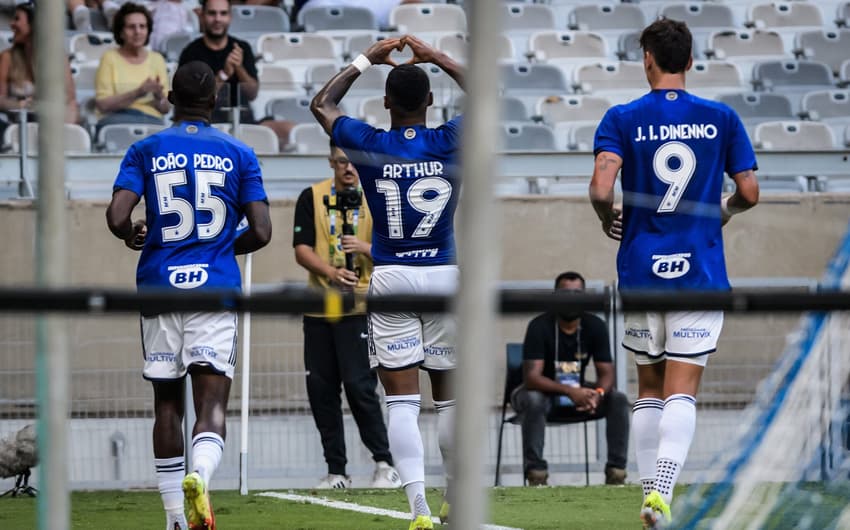 Pouso Alegre x Cruzeiro onde assistir ao vivo escalações e horário