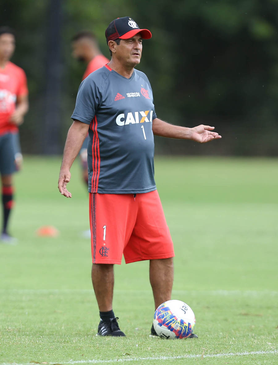 Atento Muricy Cobra Elogia E Orienta Reservas Em Treino T Tico Lance