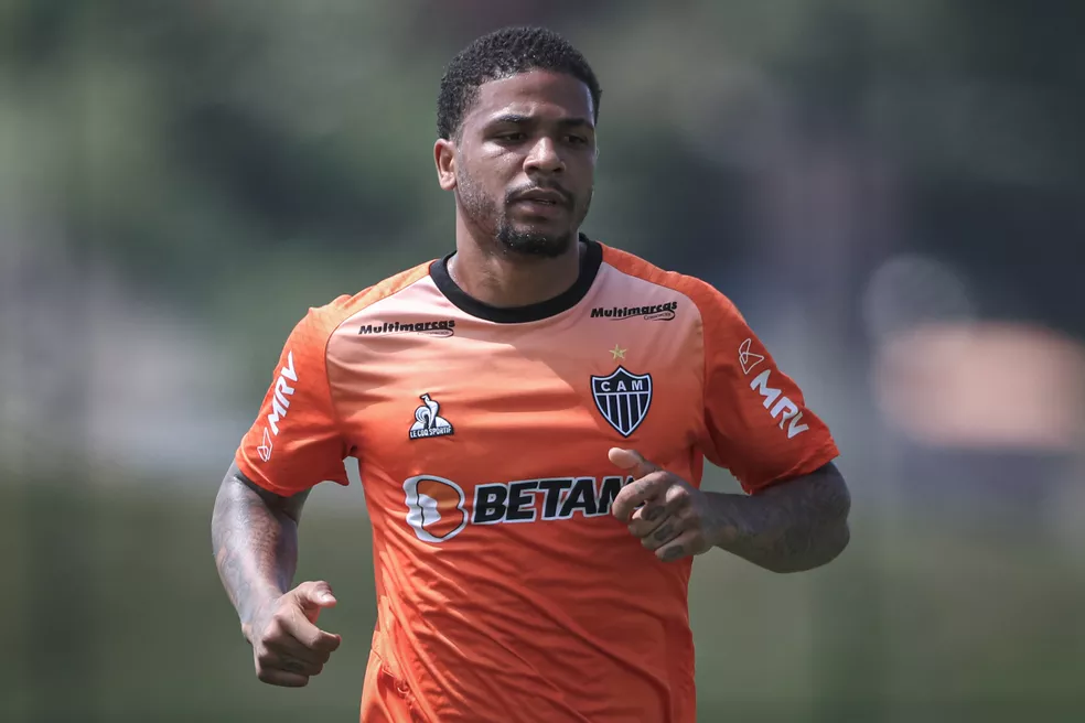 Atl Tico Mg Encaminha Venda De Zagueiro Para Clube Dos Estados Unidos