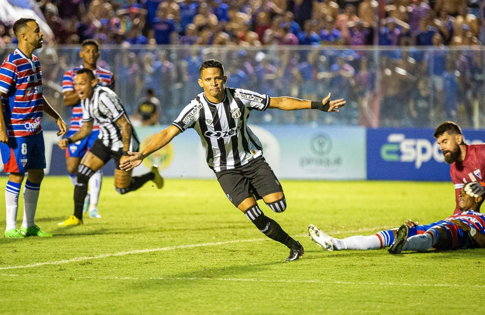 Dezembro De Ela Posta Foto Outro Mas Vasco Vence O Manchester