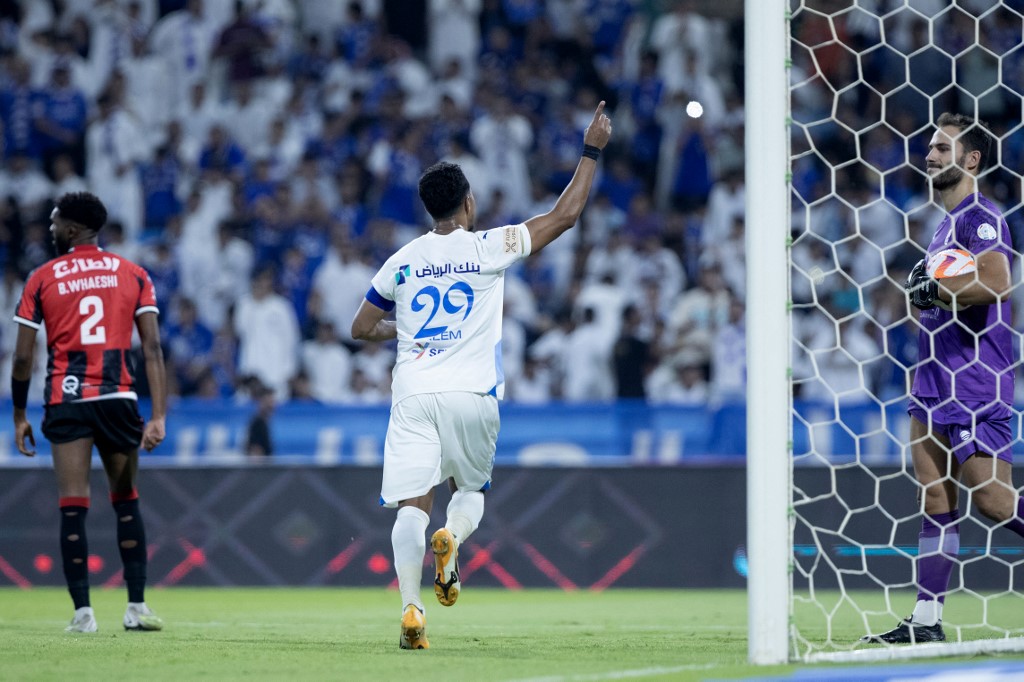 Ainda Sem Neymar Al Hilal Goleia Al Raed Pelo Campeonato Saudita