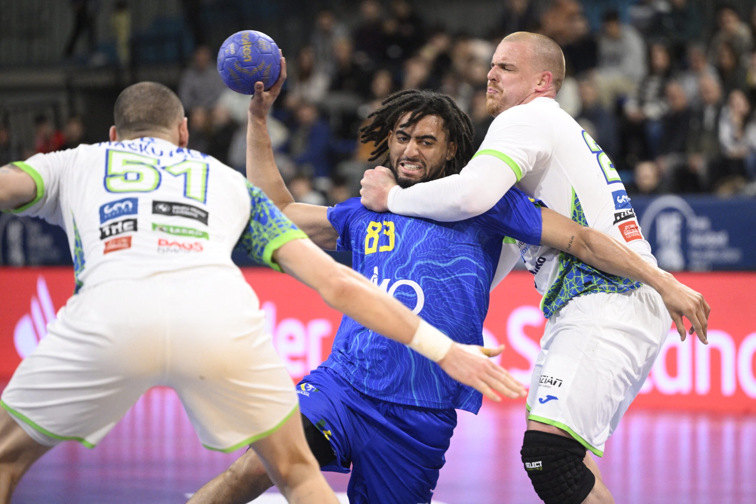 Brasil Sofre Gol No Ltimo Lance E Perde Para A Eslov Nia Na Estreia Do