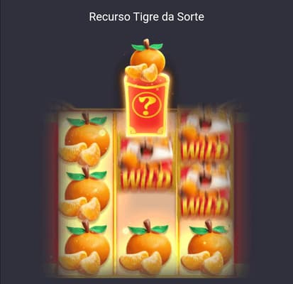 Captura de tela do tigre soltando a carta e ativando o Tigre da Sorte.