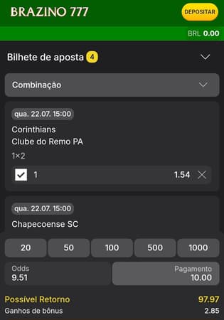 Captura de tela de um bilhete de apostas na Brazino777 com a oferta de Acumulador Esportivo aplicada.