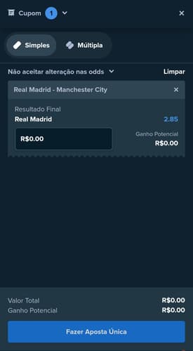 Captura de tela do bilhete de apostas na Stake com times da Champions League.