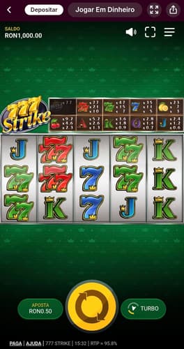 Captura de tela do slot 777 Strike sendo jogado no cassino da Superbet.