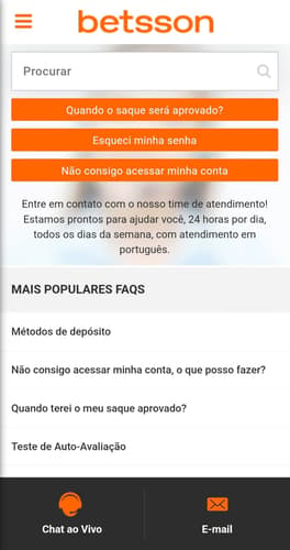 Captura de tela da Central de Ajuda da Betsson com botões para o Chat Ao Vivo, E-mail e FAQs populares.