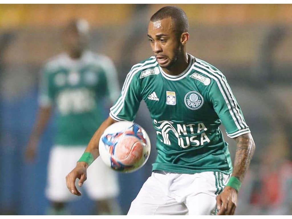 Cobiçado no mercado, Wesley, do Palmeiras, tem negociação avançada com  clube brasileiro - Lance!