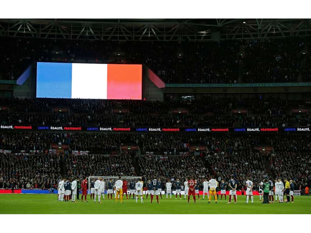 Paris protesta e não realizará transmissão de jogos da Copa – DW – 05/10/ 2022