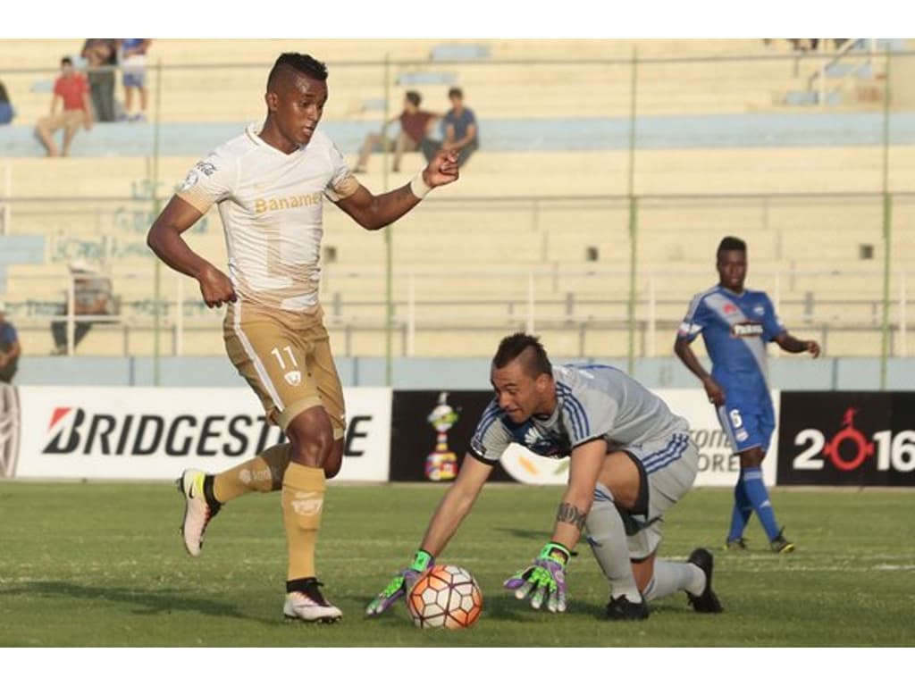 Official Match Ball Conmebol Libertadores 2016