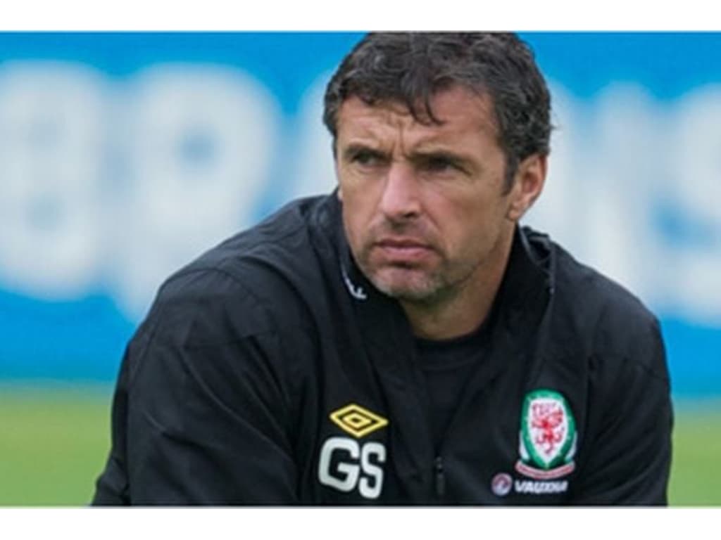 Morre Gary Speed, técnico de País de Gales