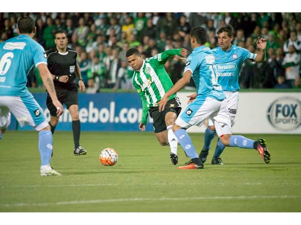 Após perder 12 em 14 fora, Coritiba precisa de 100% no Couto