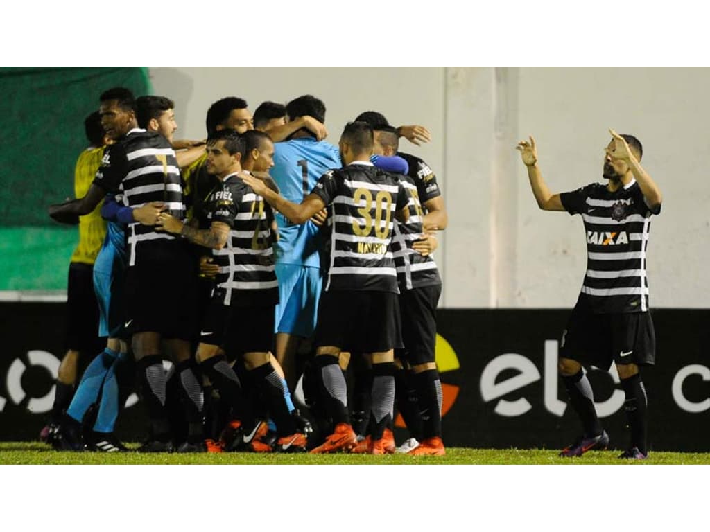 Corinthians é superado pelo Brasília nos pênaltis e se despede da Copa do  Brasil de Futsal