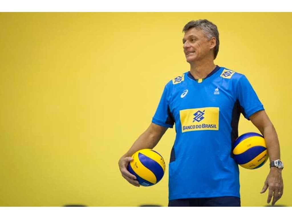 Renan Dal Zotto não é mais técnico da seleção masculina de vôlei