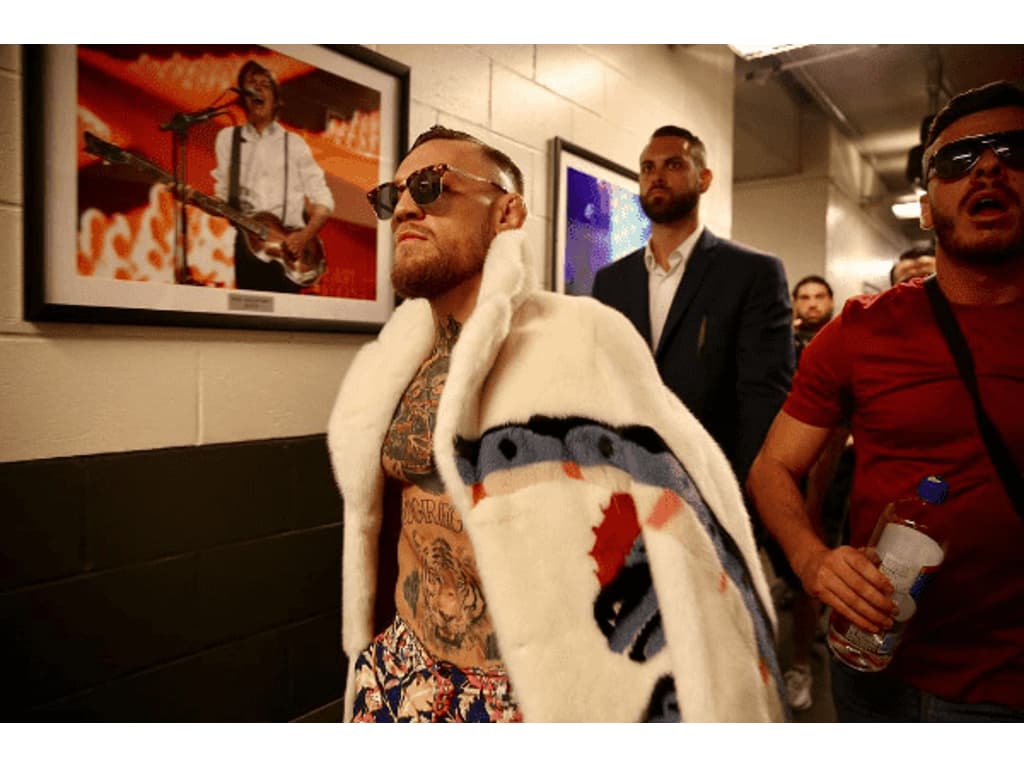 McGregor, o maluco irlandês que quer reinar no MMA e no boxe