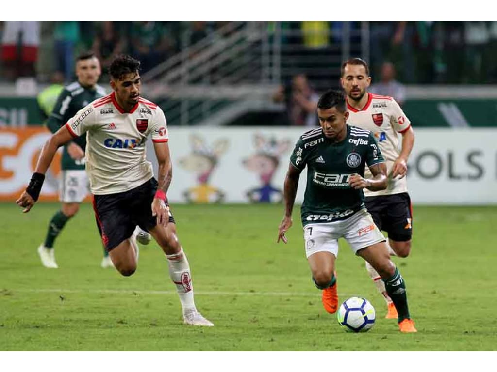 O que o jogo entre Flamengo e Palmeiras representa para o Campeonato  Brasileiro? - Lance!