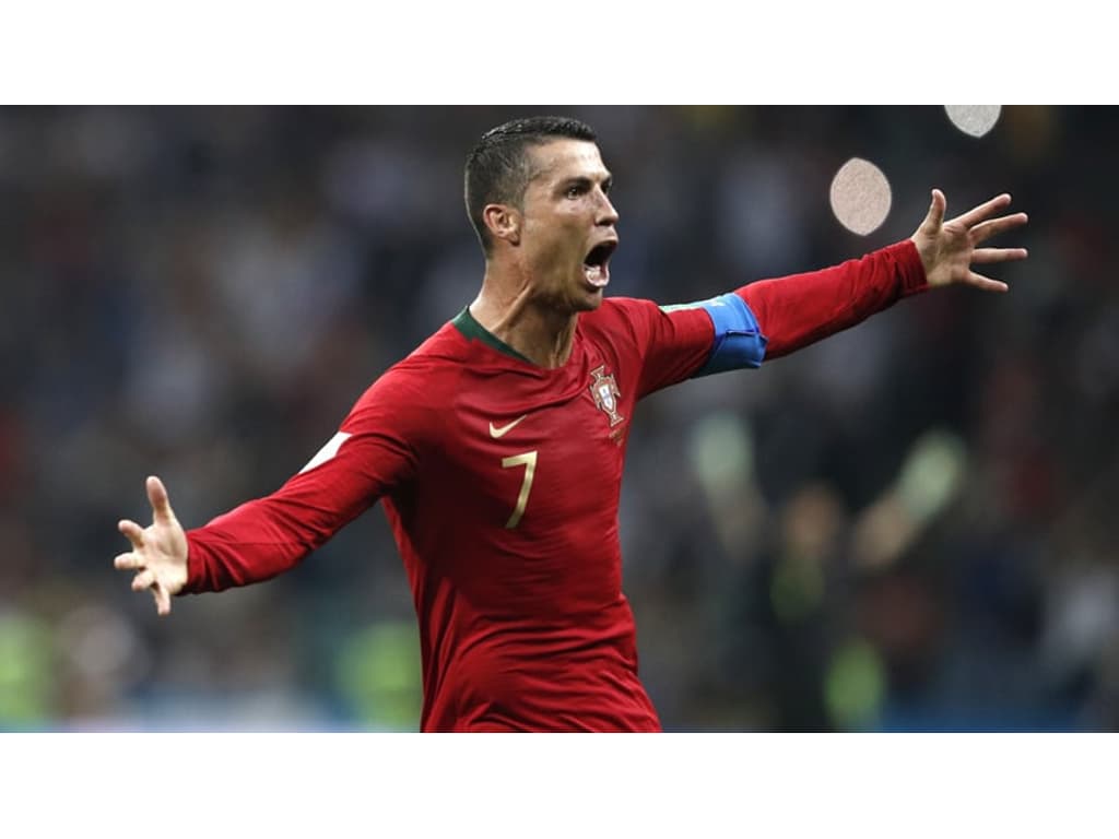 Relembre os hat-tricks mais marcantes da carreira de CR7 - Lance!