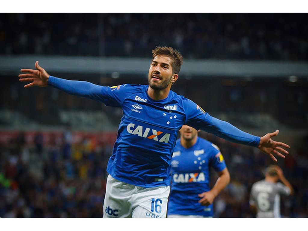 Retorno de Lucas Silva ao Cruzeiro divide opiniões e gera provocações nas  redes sociais - Lance!