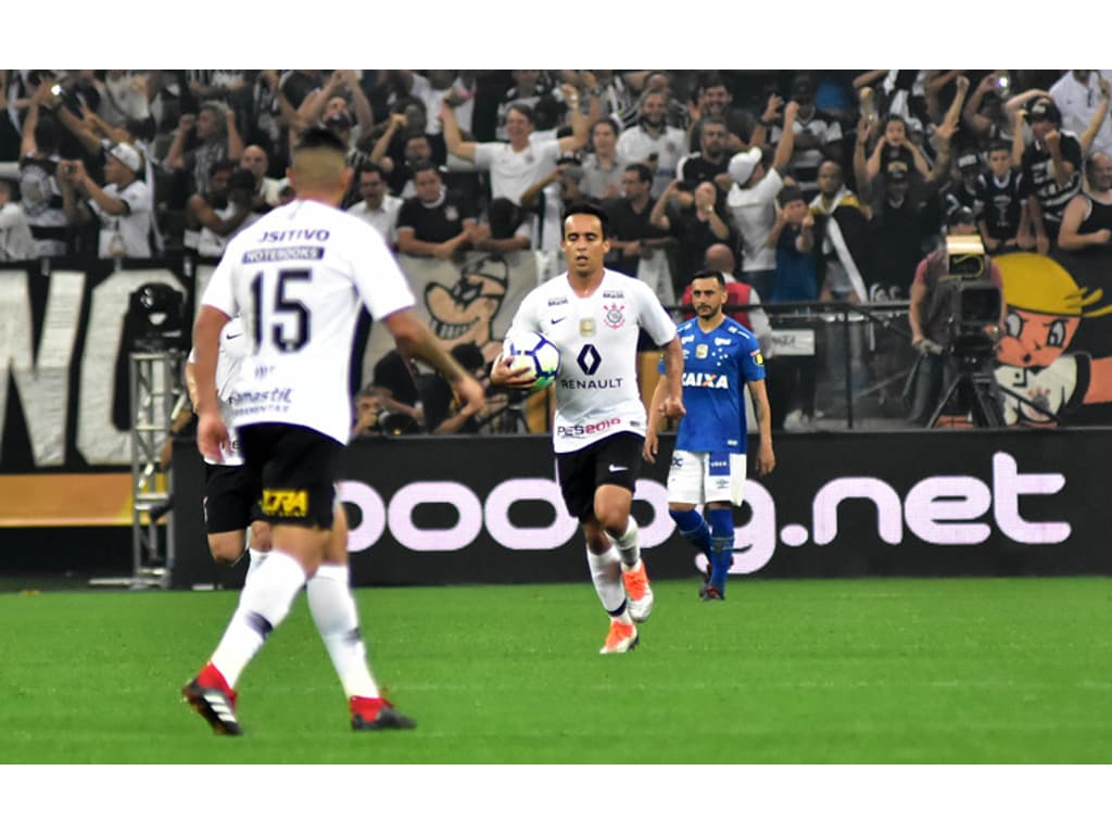 Saiba como comprar ingressos para o jogo entre Cruzeiro e Corinthians pelo  Brasileirão