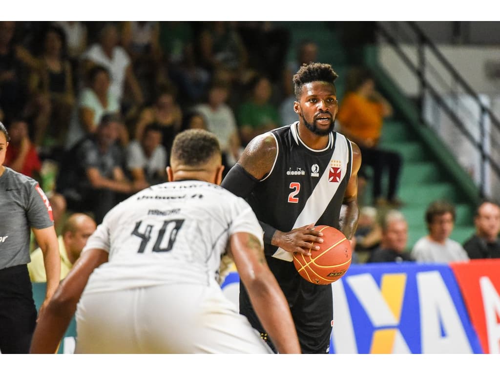 Vasco prepara volta para o NBB, basquete