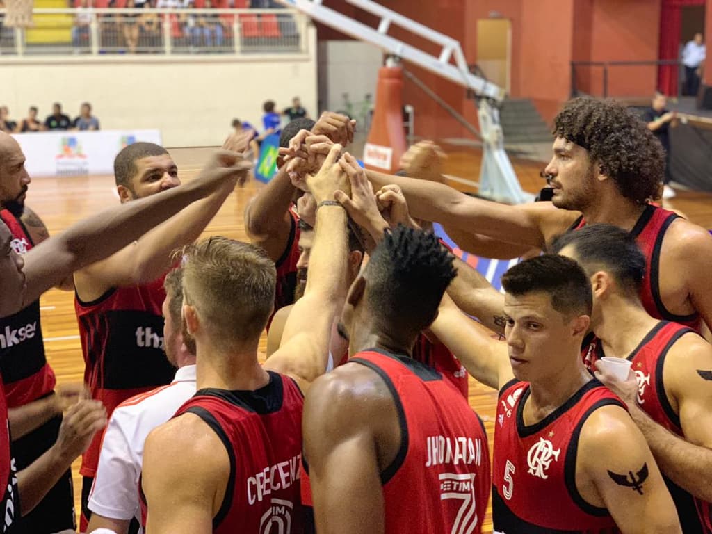 Na NBB, São Paulo vence e deixa Flamengo a um jogo da eliminação