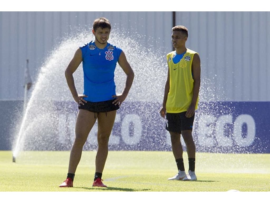 Corinthians define numeração que será utilizada na camisa do zagueiro Lucas  Veríssimo - Central do Timão - Notícias do Corinthians