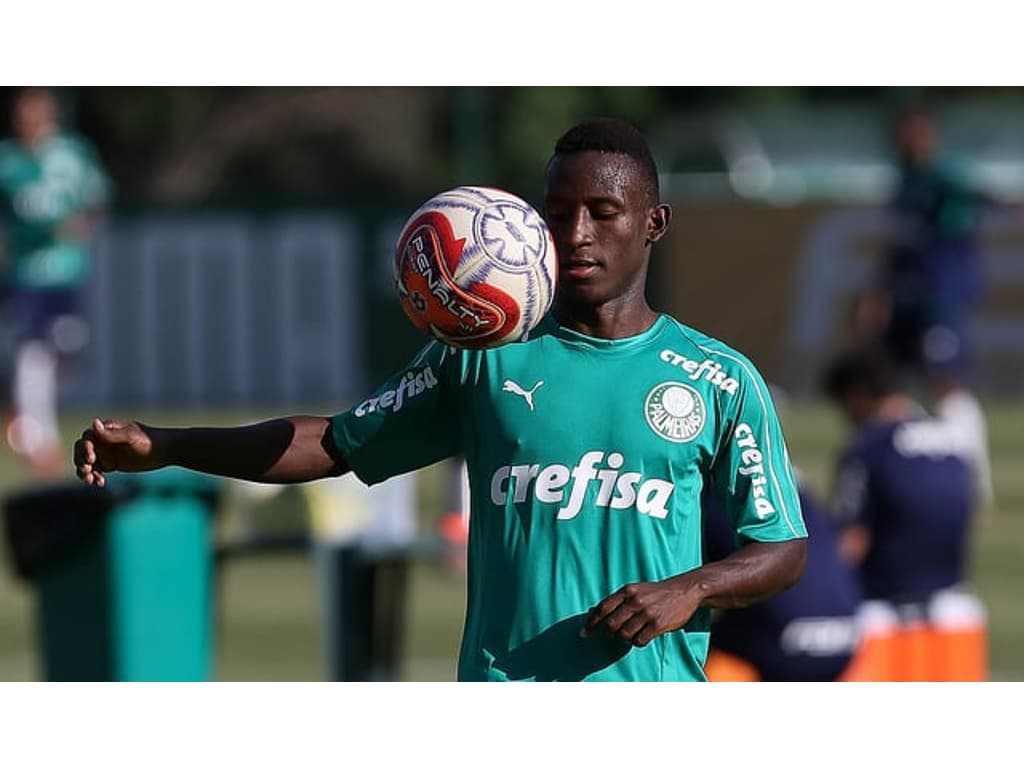 Verdão contrata Iván Angulo, aposta da seleção colombiana, para o