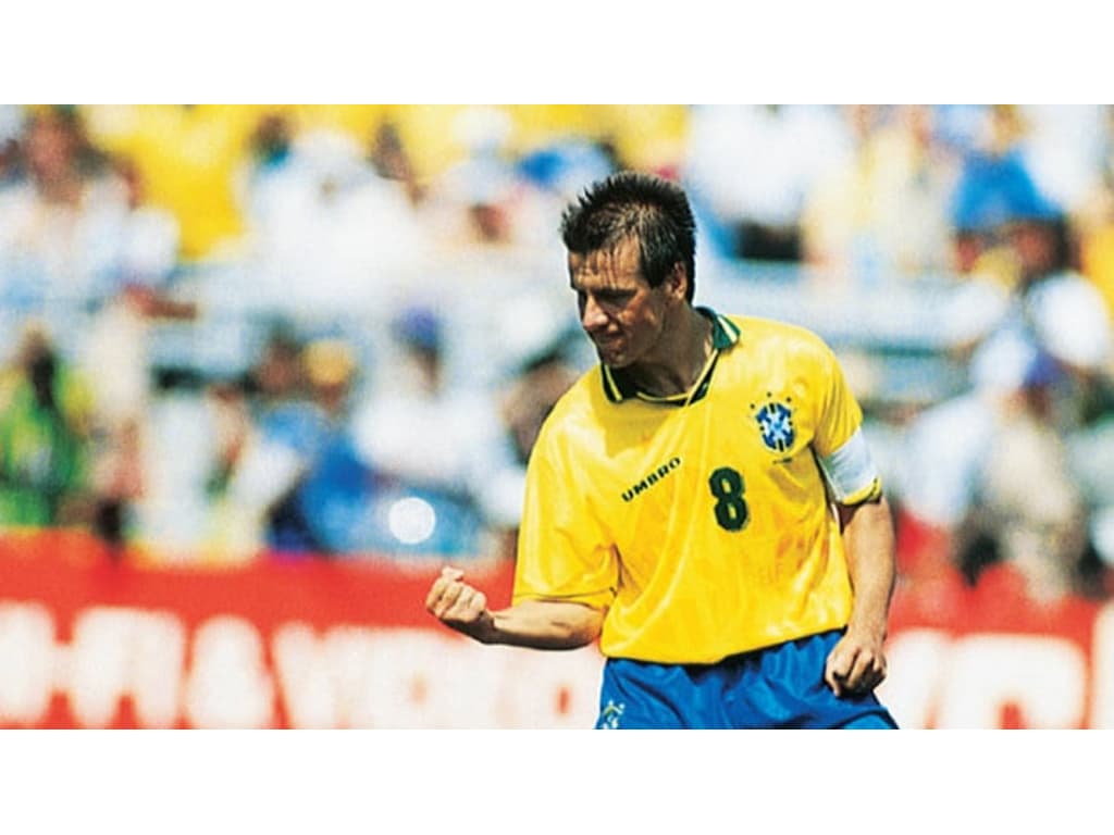 Dunga recorda memórias da copa de 1994 e analisa mudanças no