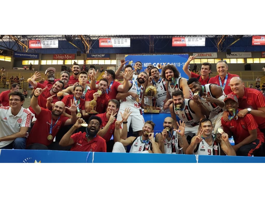 NBB: Franca vence Flamengo e levanta a taça de Campeão - Diário do Rio Claro