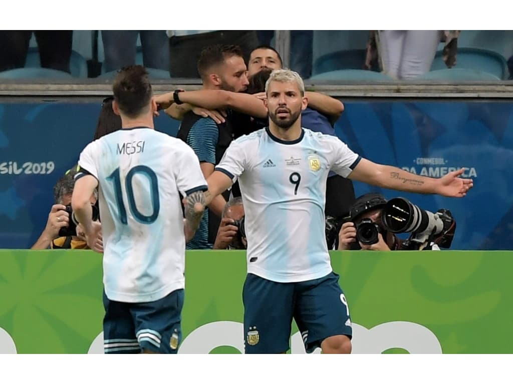 Argentina venceu o Brasil nos dois últimos jogos no Maracanã; relembre