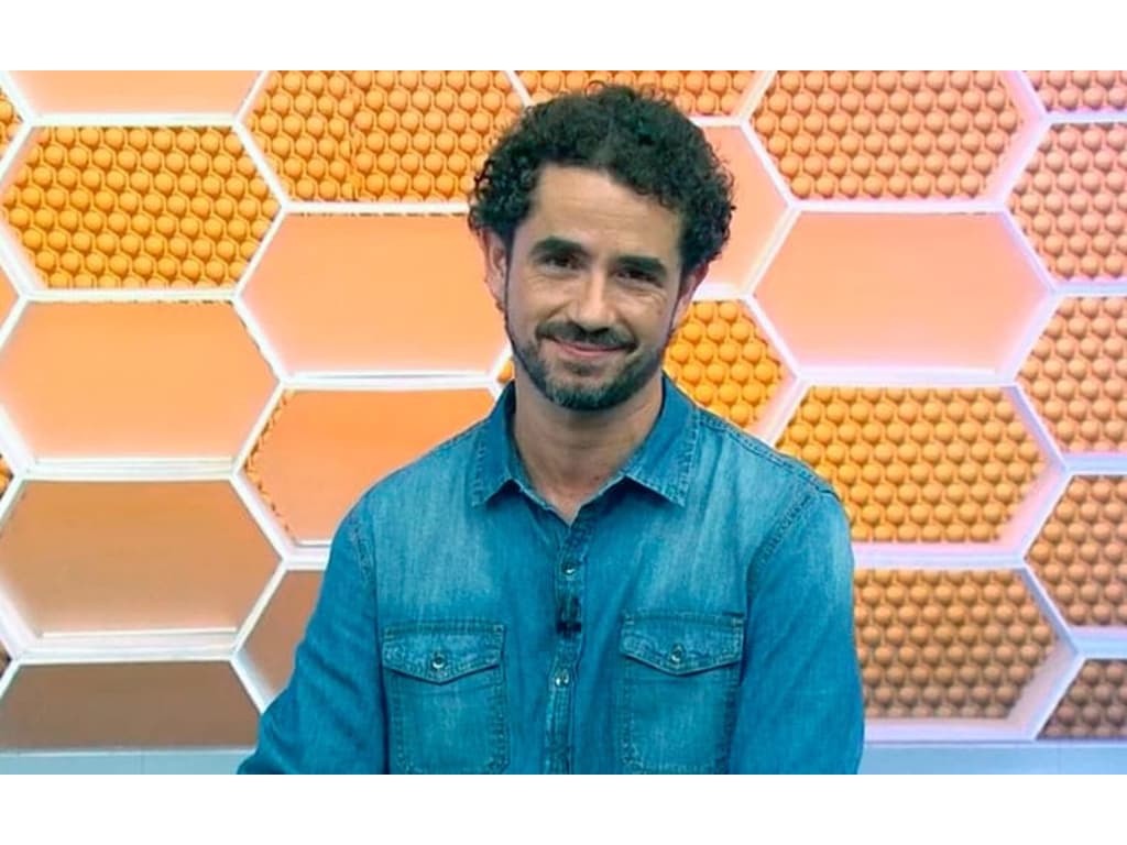 Felipe Andreoli é cortado ao vivo no Globo Esporte e se choca: No