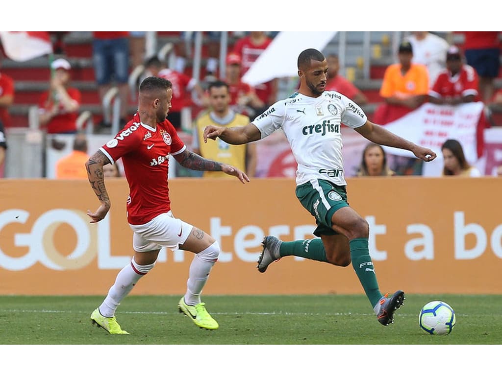 Em jogo com lances polêmicos, Inter perde para o Palmeiras