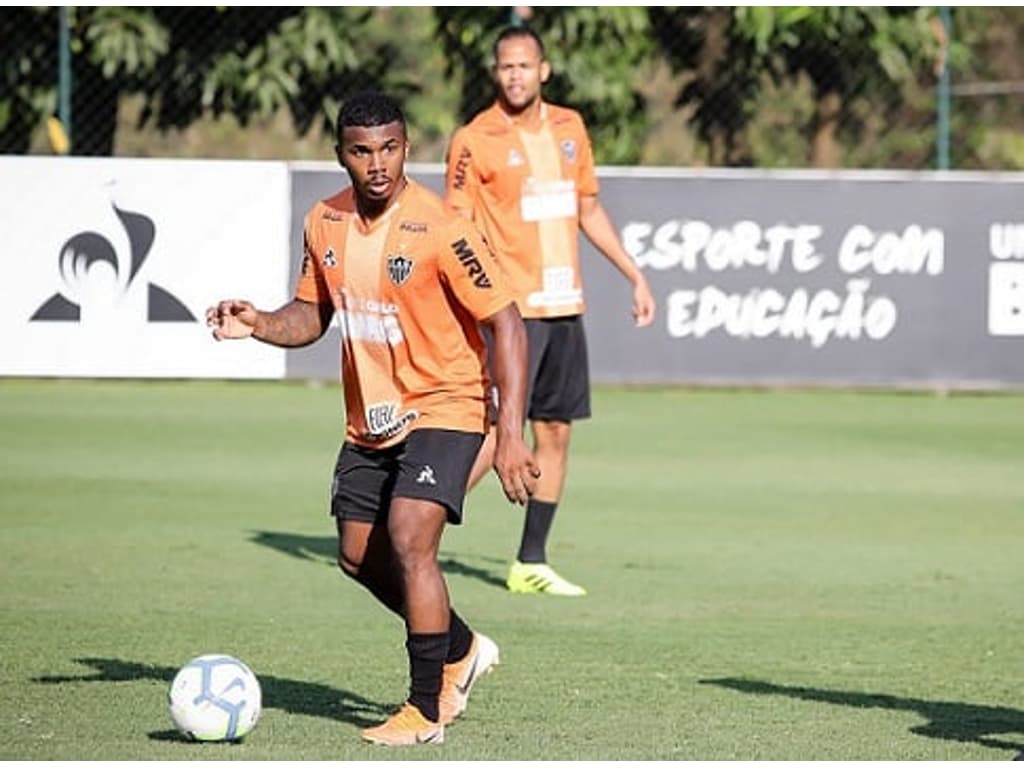 Marquinhos Pode Ser A Novidade Do Galo Contra O Fluminense Lance 