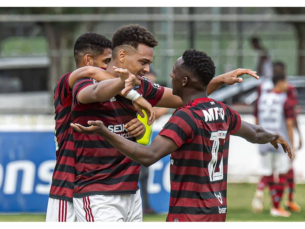 Vasco está invicto há 10 jogos; última derrota foi para o Corinthians, com  o gol de braço de Jô