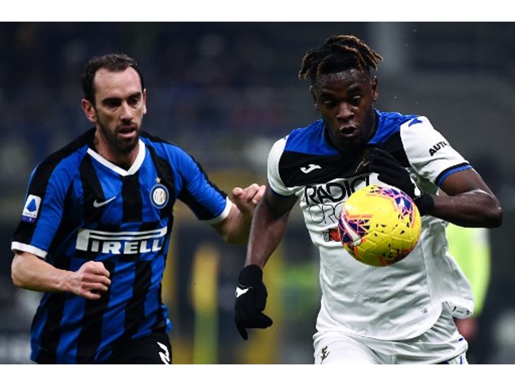 Juventus sai na frente, mas cede empate e deixa Inter na liderança