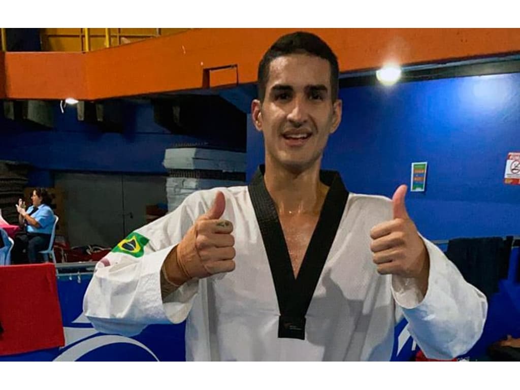 Jovem atleta paulistense é campeã nacional de Taekwondo nos Jogos Escolares  Brasileiros e conquista vaga para o Sul-Americano - Prefeitura do Paulista  - Cuidando da cidade, trabalhando pra você.