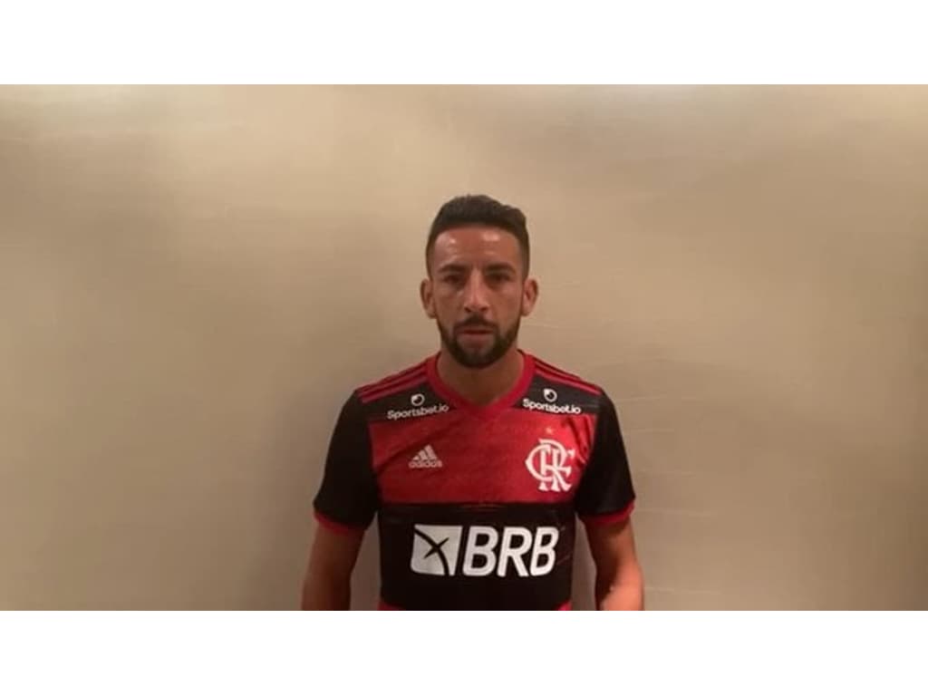 Ex-Flamengo, lateral direito Mauricio Isla deixa a Universidad Católica -  Gazeta Esportiva