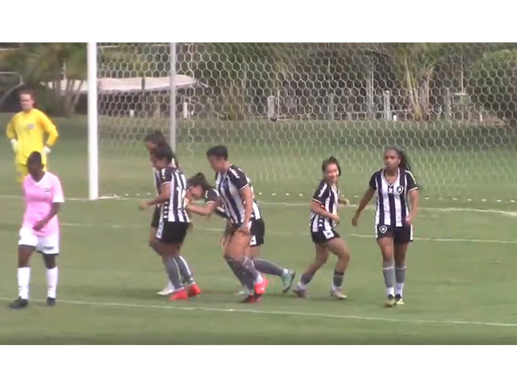 Botafogo fecha preparação para o retorno do Brasileirão Feminino