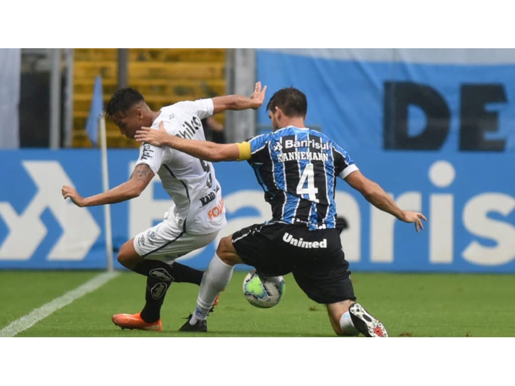 Grêmio e Santos empatam em Porto Alegre em jogo com 3 pênaltis