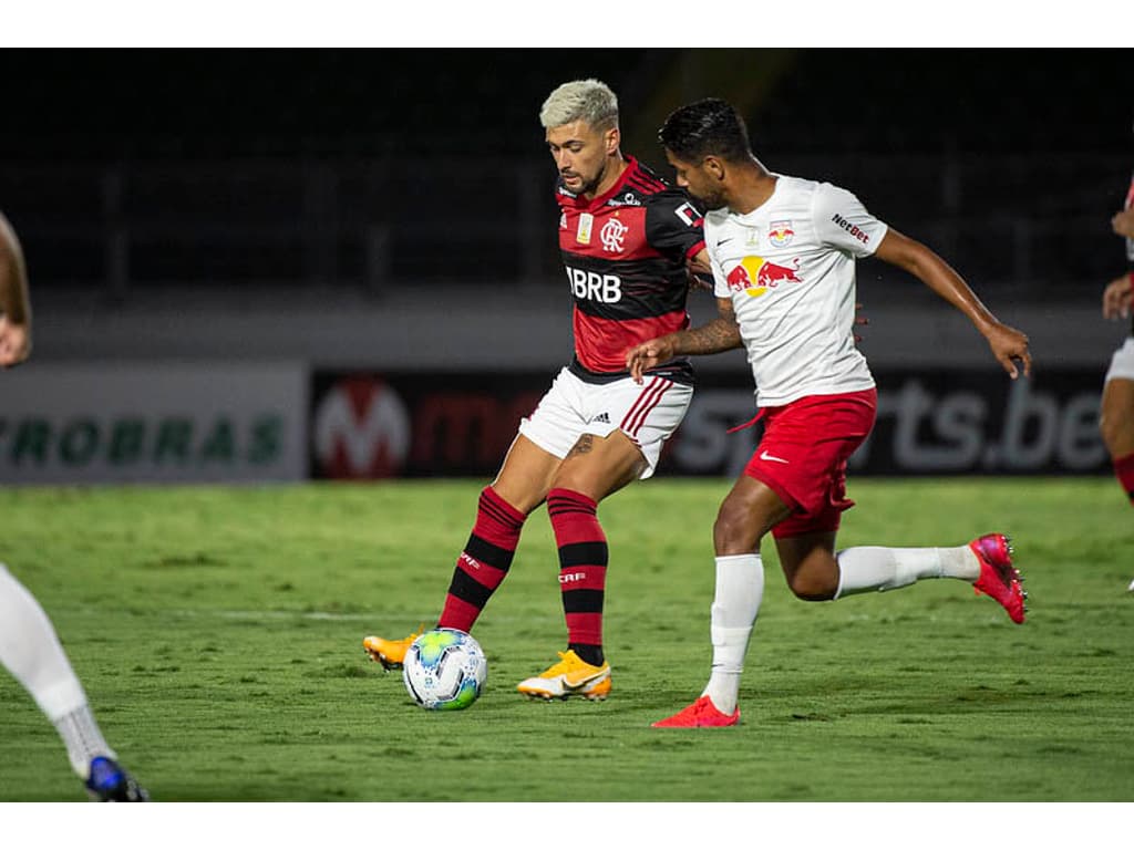 Flamengo empata com Bragantino e perde chance de liderar Brasileirão