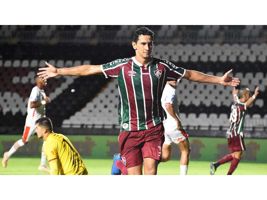 ESCUDOS DO MUNDO INTEIRO: CAMPEONATO PAULISTA DE FUTEBOL 2013